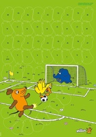 Motivationsposter Die Maus am Fußball spielen